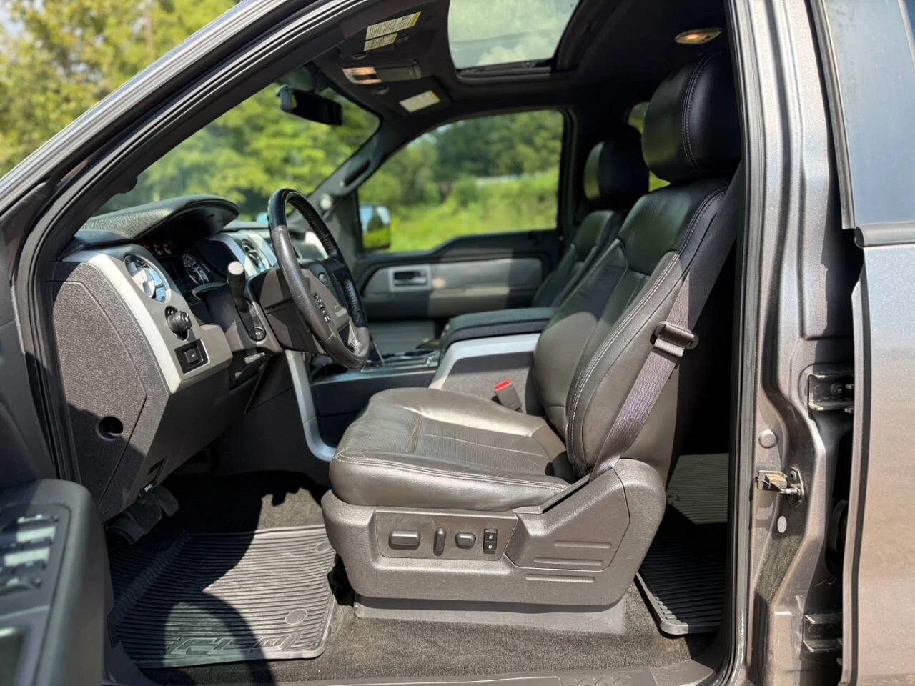 Used 2013 Gray Ford FX4 4x4 4dr SuperCrew Styleside 5.5 ft. SB image 15