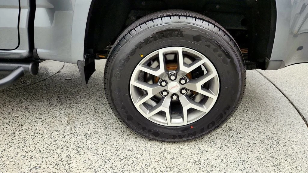 Used 2019 Satin Steel Metallic GMC 4WD Crew Cab 128.3