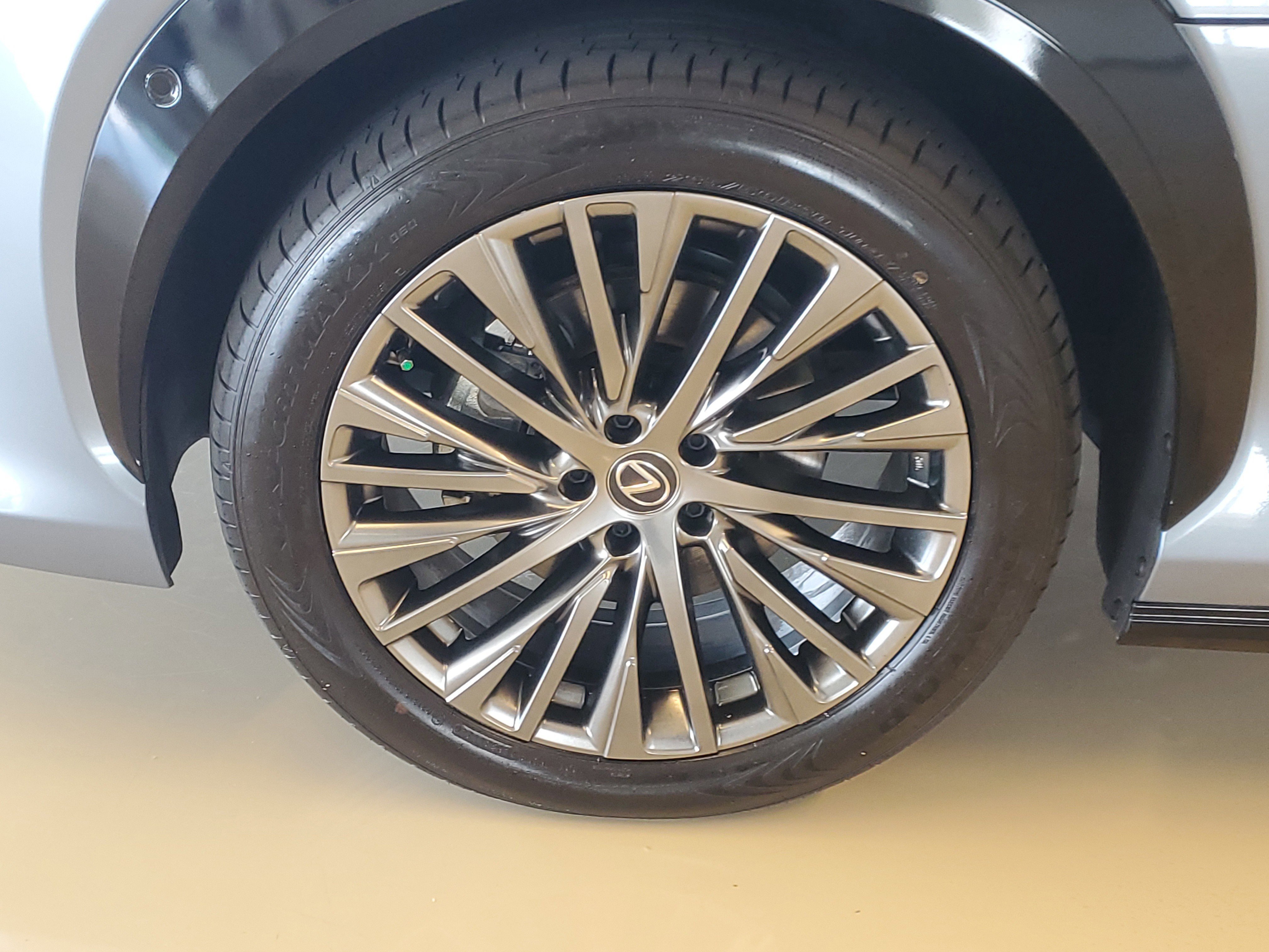 Certified Used 2023 ETHER Lexus RZ 450e Luxury image 7