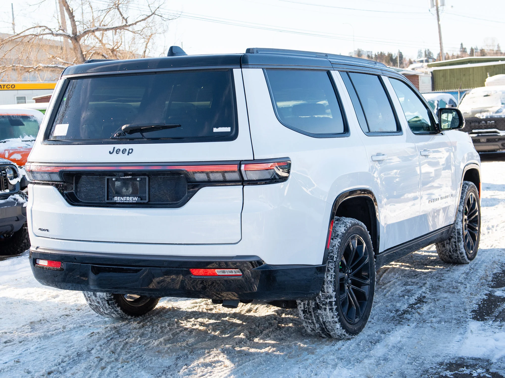 Used 2026 White Jeep Summit Obsidian* image 3