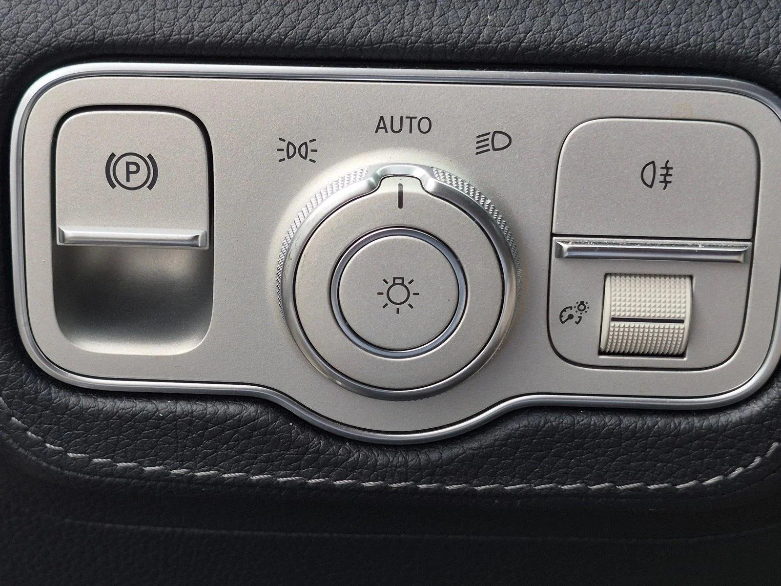 Used 2024 Obsidian Black Metallic Mercedes-Benz AMG® GLE 53 image 5