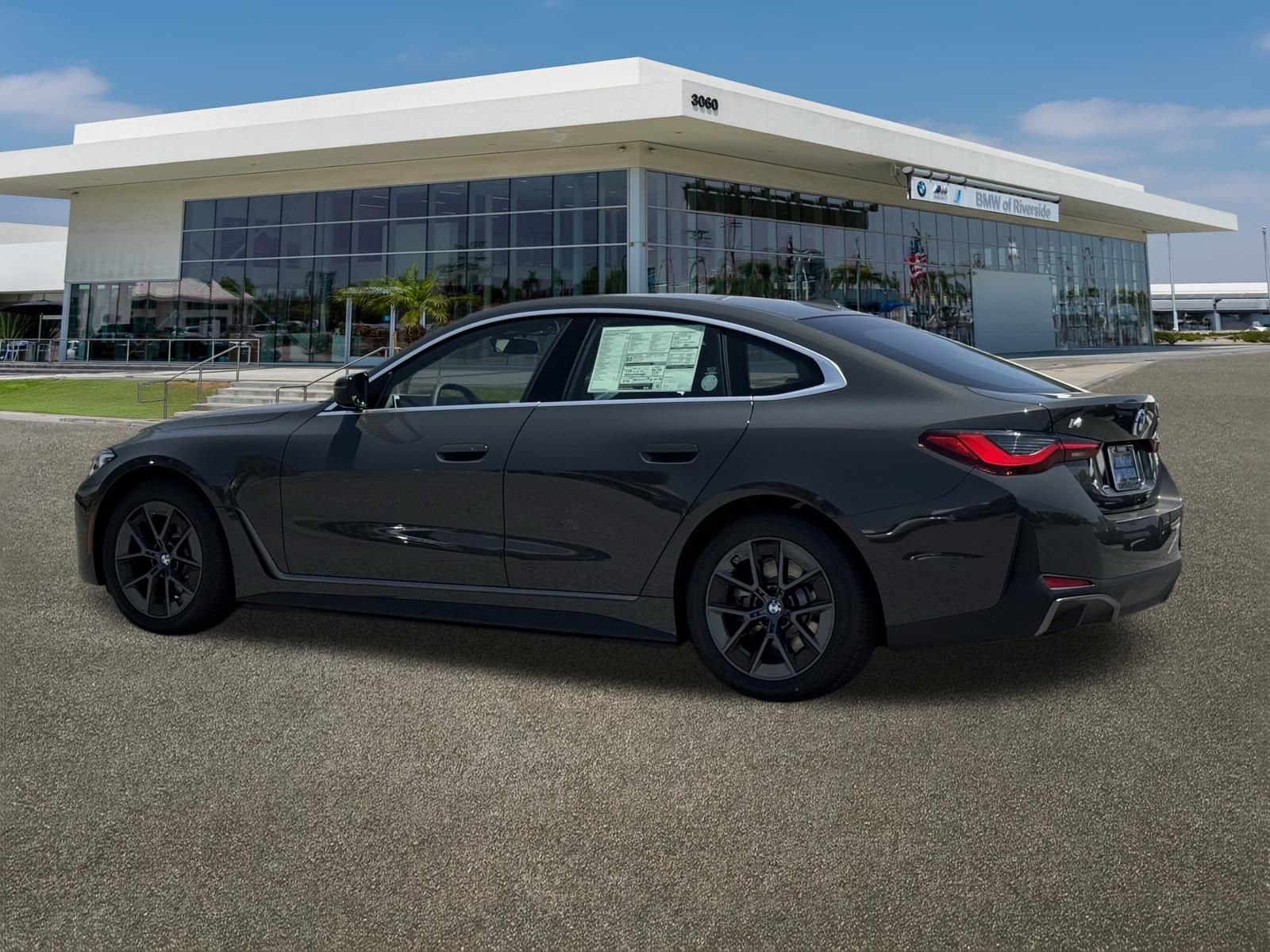2026 BMW i4 40 - Photo 8