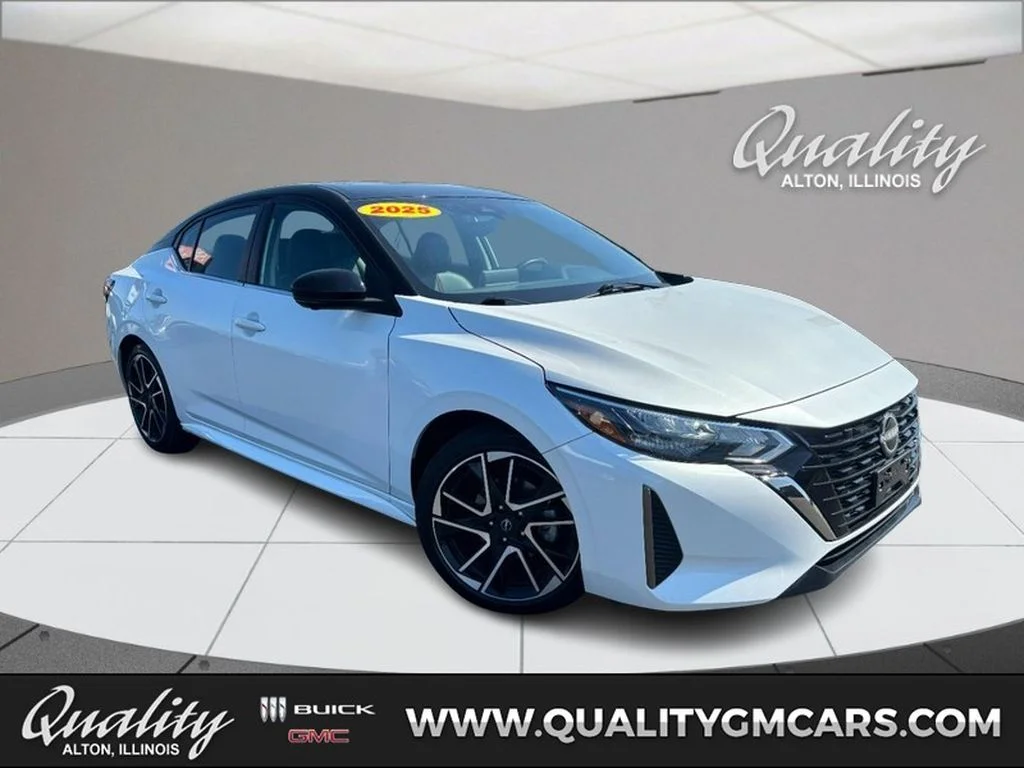 Used 2025  Nissan SR image 1