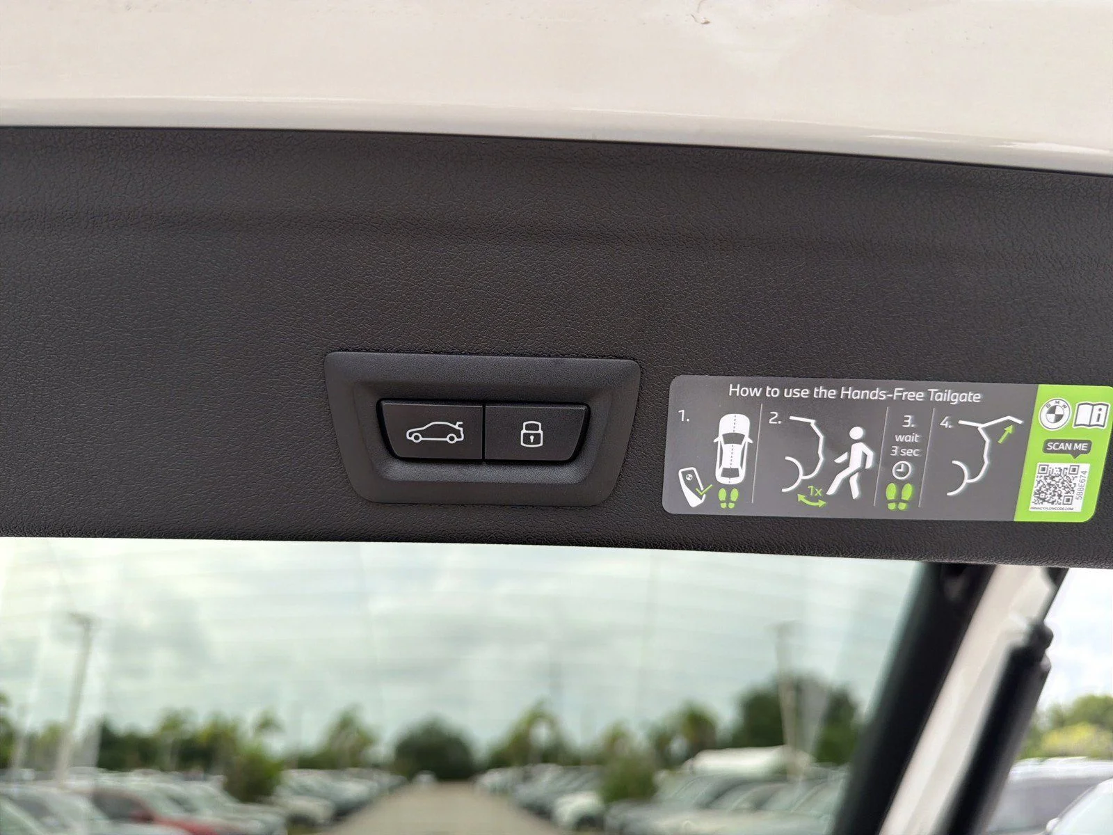 New 2027 Alpine White BMW xDrive40i image 13