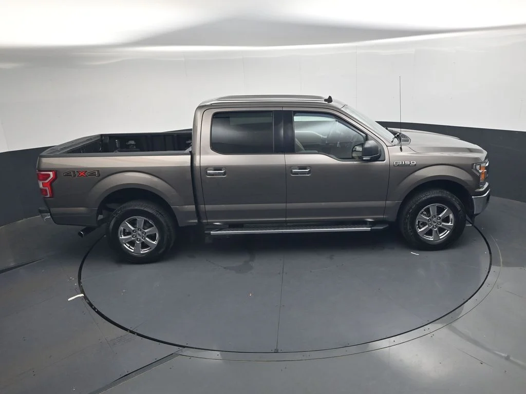 Used 2020 Stone Gray Metallic Ford XLT image 27