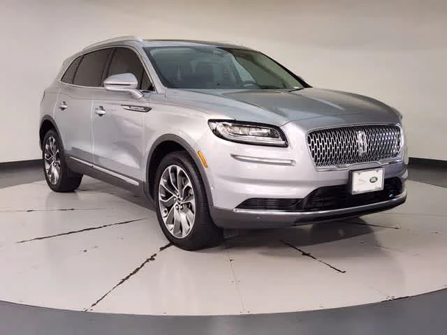Used 2023 Silver Radiance Lincoln Reserve image 10