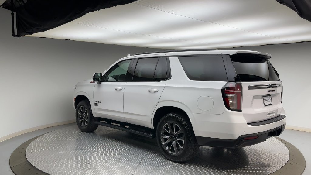 Used 2021 Summit White Chevrolet Z71 image 4