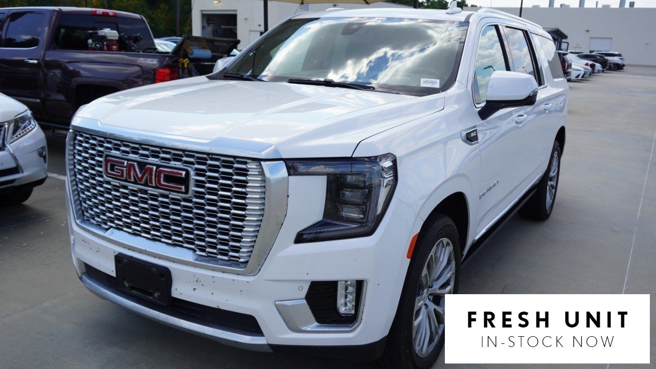 Used 2021 White GMC Denali image 1
