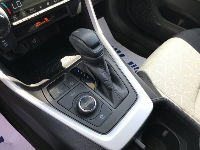 Used 2023 Ice Cap Toyota Hybrid XLE image 21