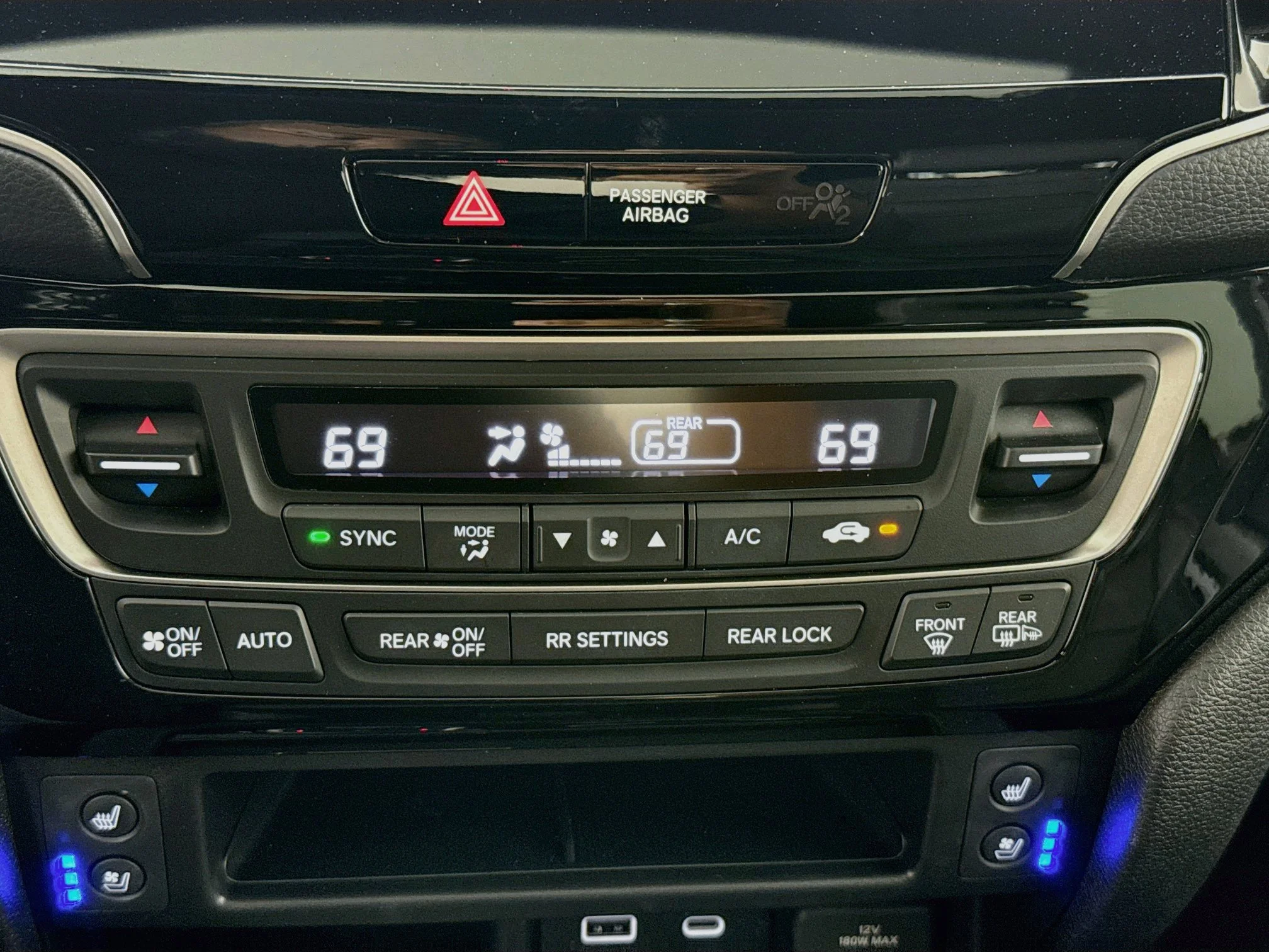 Used 2025  Honda Black Edition image 18