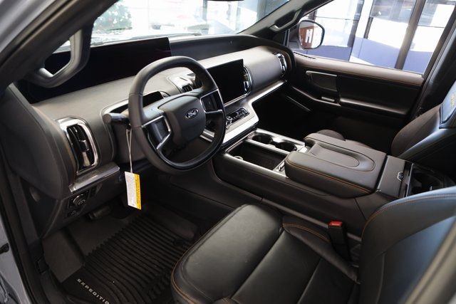 New 2025 Glacier Gray Metallic Tri-Coat Ford TREMOR® image 34