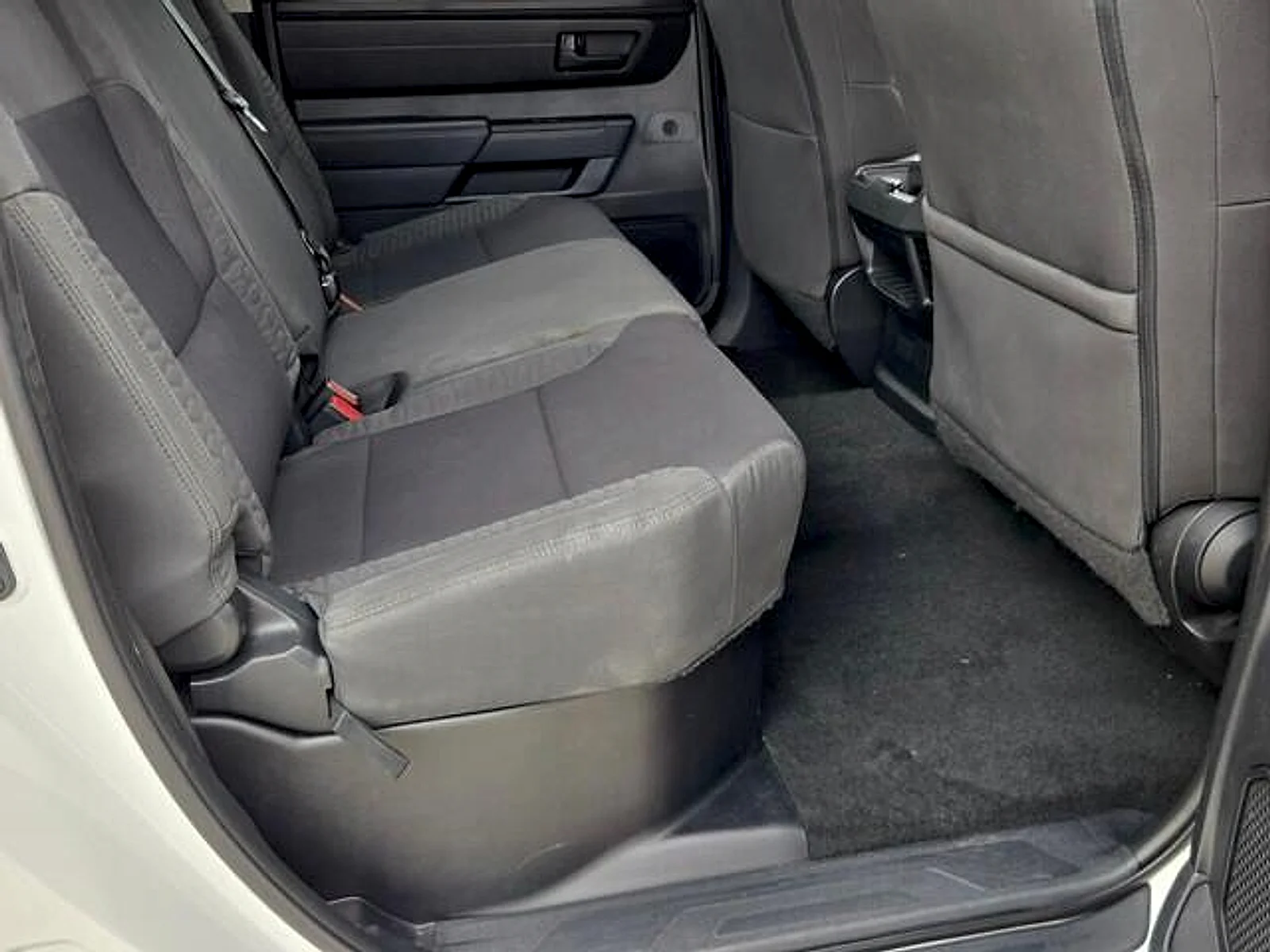 Used 2023  Toyota SR image 15