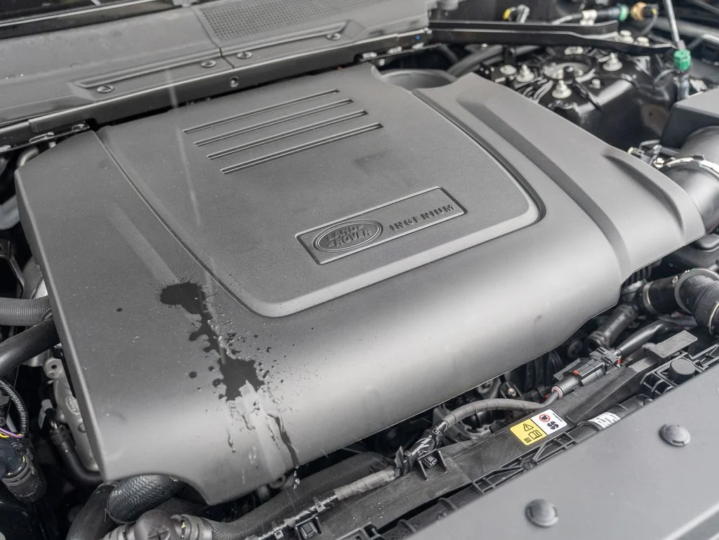 New 2026 Santorini Black Land Rover S image 24