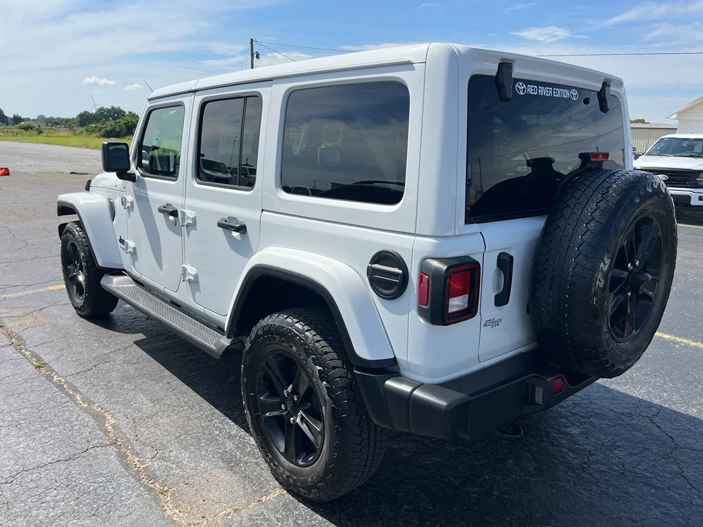 Used 2021 Bright White Clearcoat Jeep Unlimited Sahara Altitude image 7