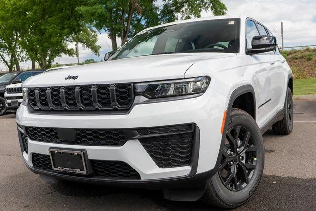 New 2026 White Jeep Altitude image 1