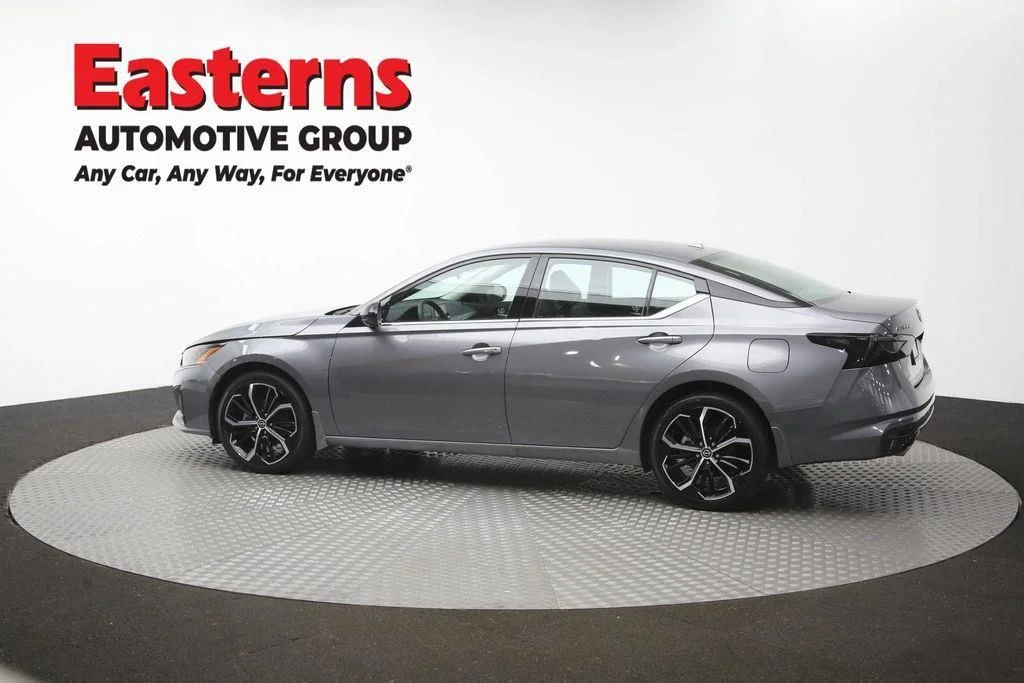 Used 2025 Gray Nissan 2.5 SR image 62