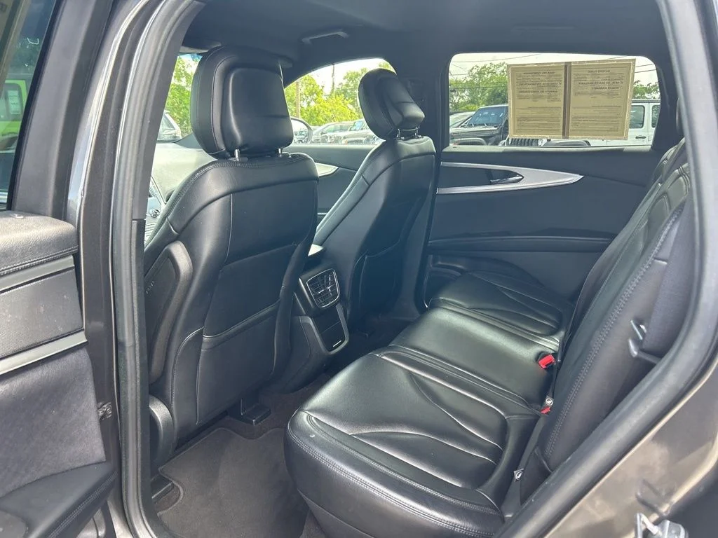 Used 2020 Gray Lincoln Standard image 34