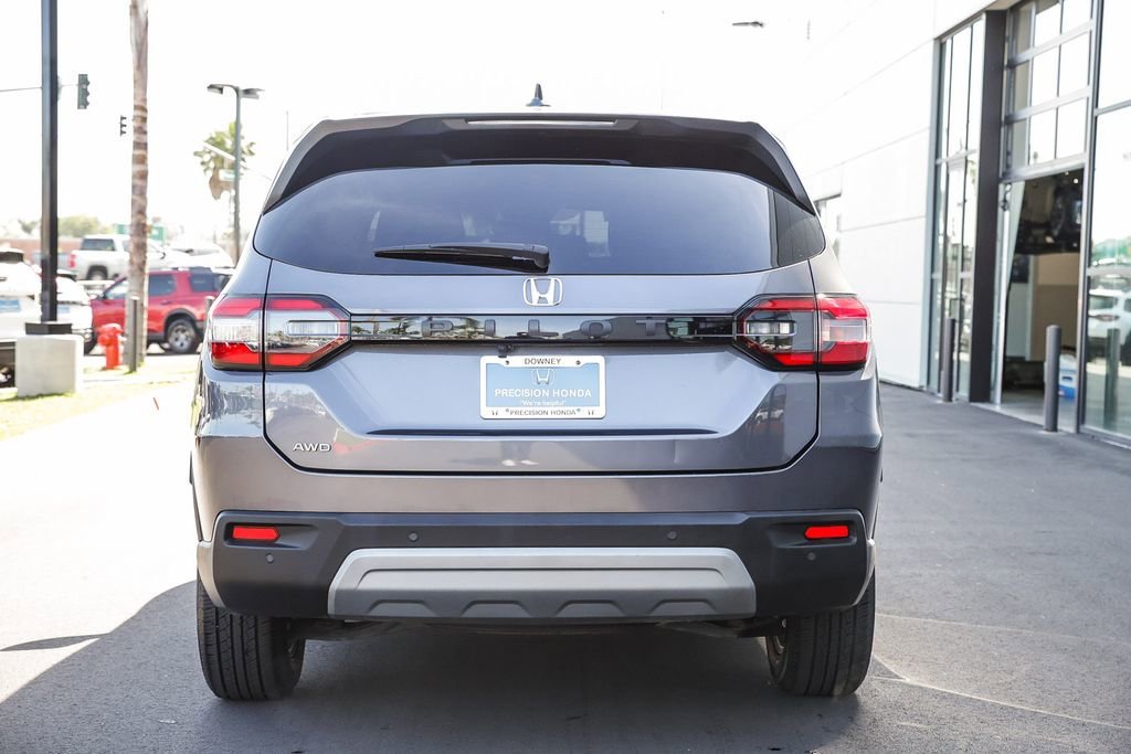 Certified Used 2025 Modern Steel Metallic Honda AWD EX-L image 38