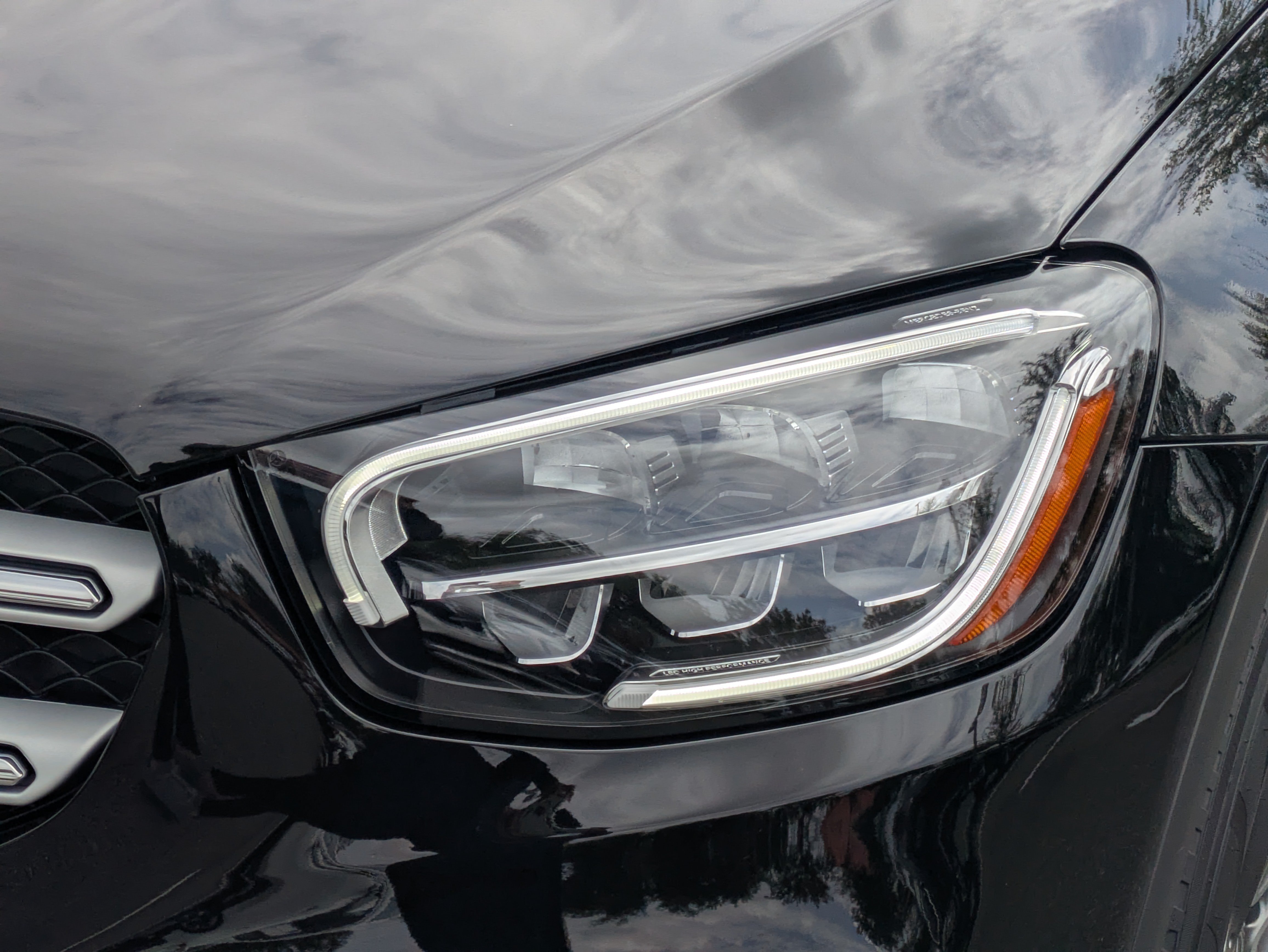 Certified Used 2022 Black Mercedes-Benz GLC 300 image 9