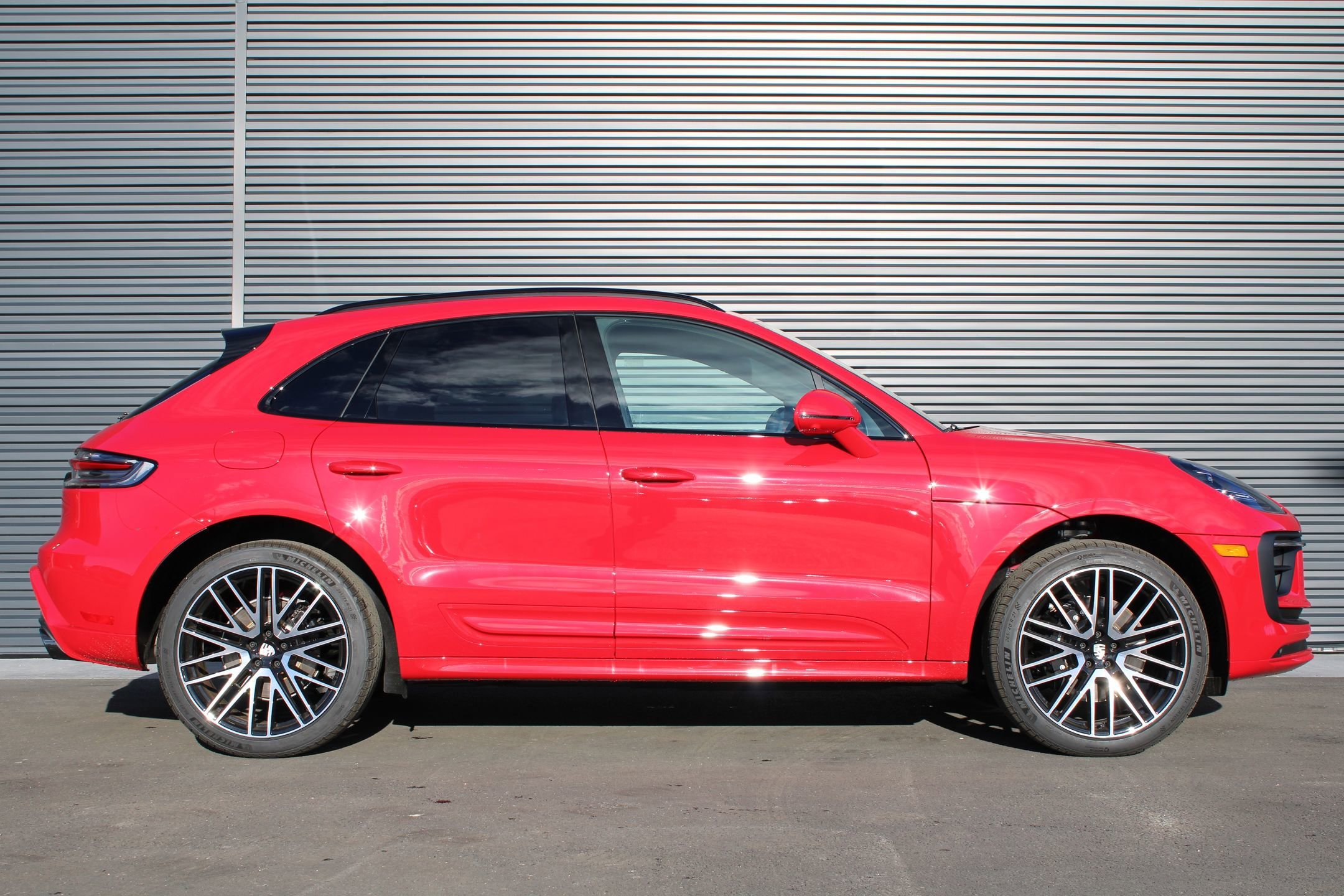 2026 Porsche Macan S - Photo 8