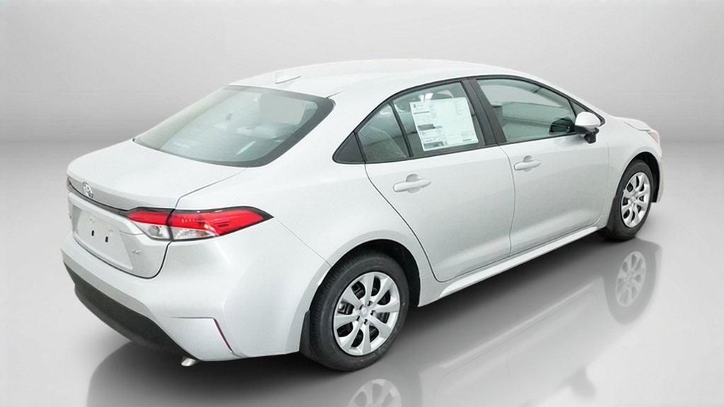 New 2027 Classic Silver Metallic Toyota LE image 9