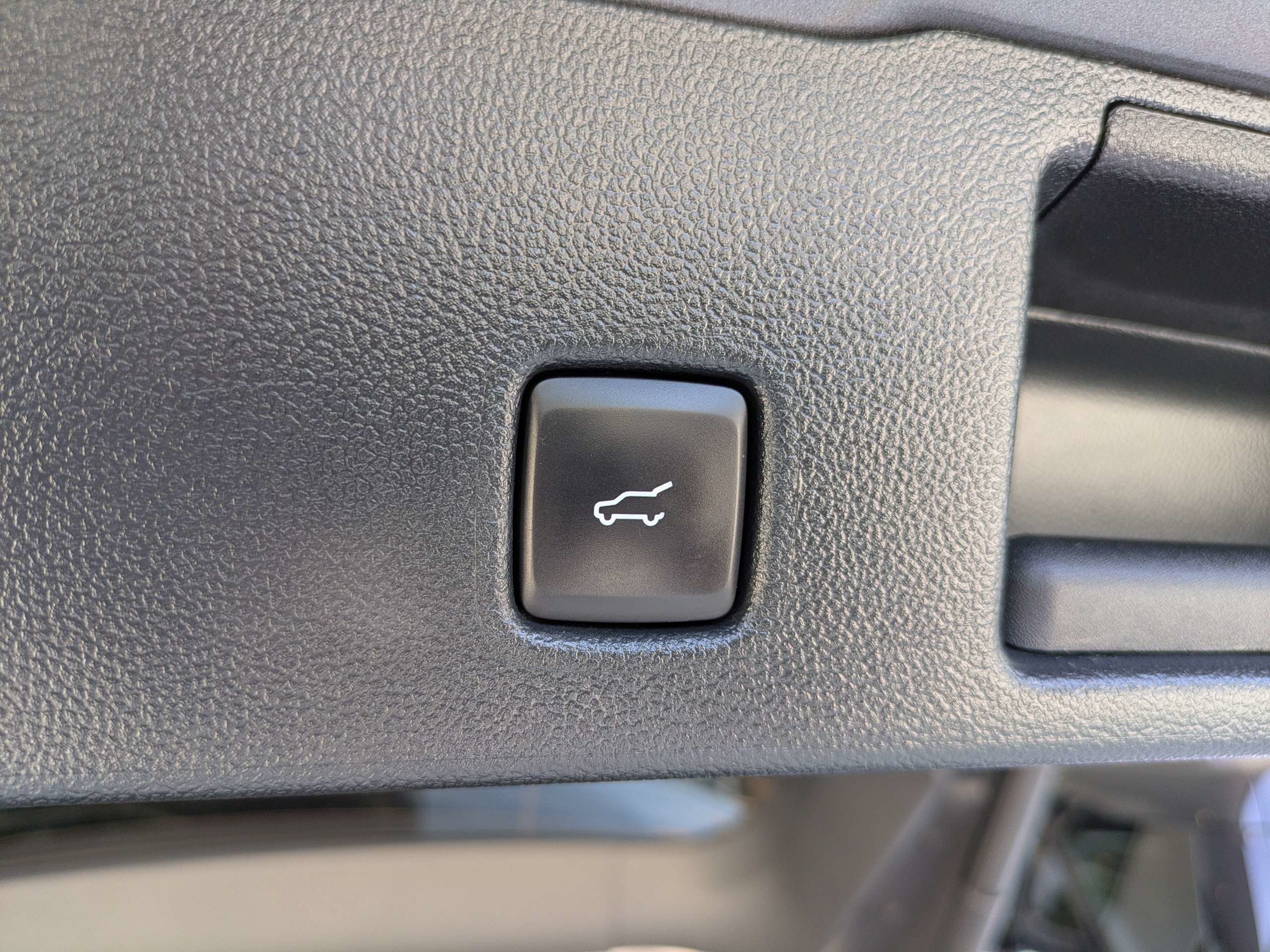 Used 2023 Carbonized Gray Metallic Ford ST-Line image 13