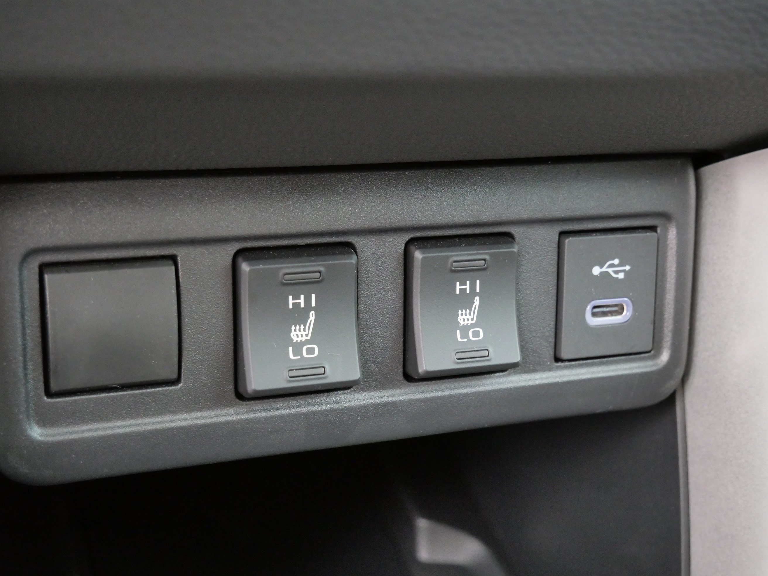Used 2025 Blue Crush Metallic Toyota XLE image 32