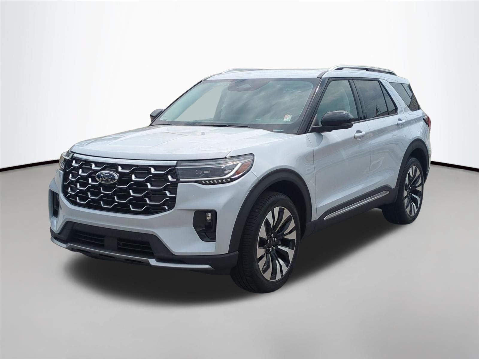 New 2026 Space White Metallic Ford Platinum™ image 1