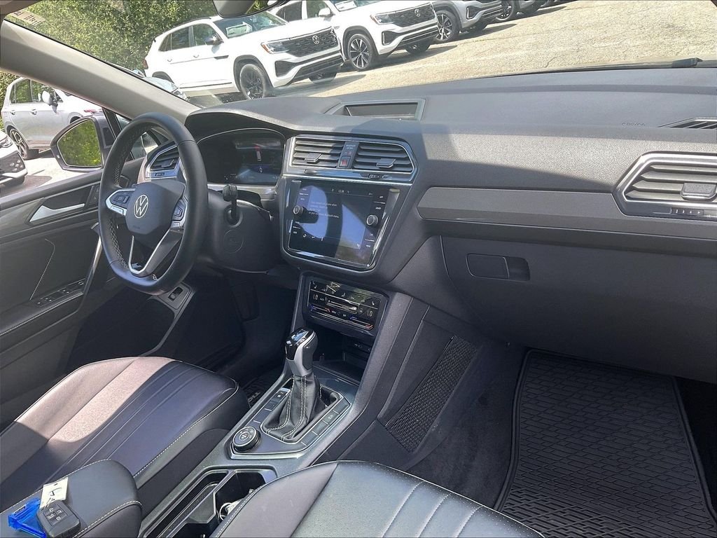 Used 2024 Gray Volkswagen 2.0T SE image 13