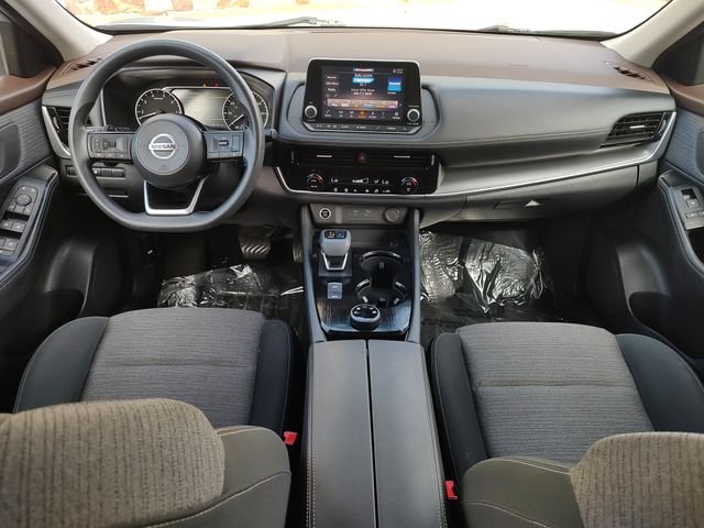 2021 Nissan Rogue SV - Photo 9