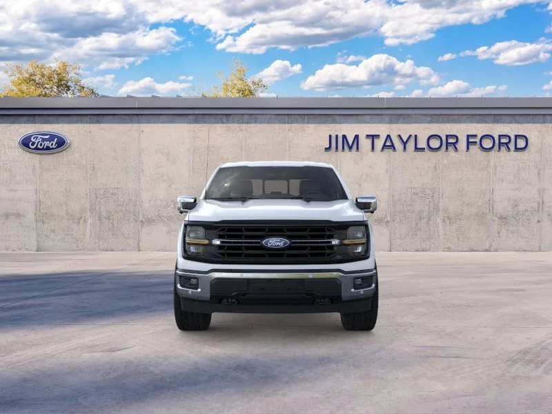 New 2026 Oxford White Ford XLT image 7