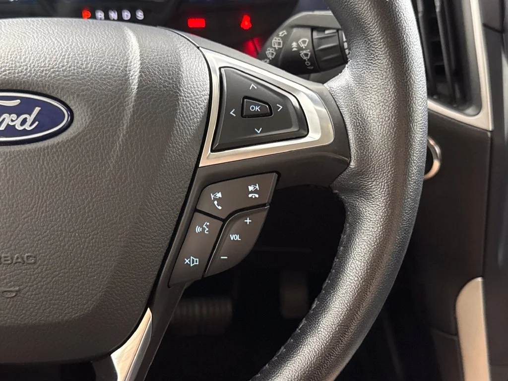 2023 Ford Edge SEL - Photo 17