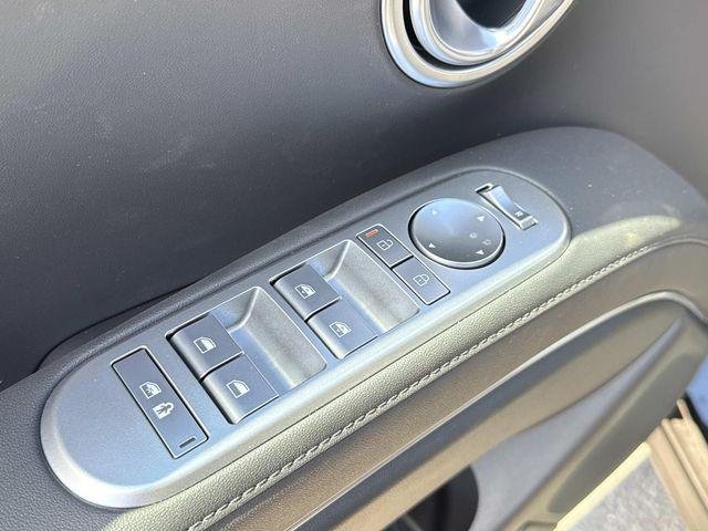 New 2026 Black Hyundai SEL 7P image 26
