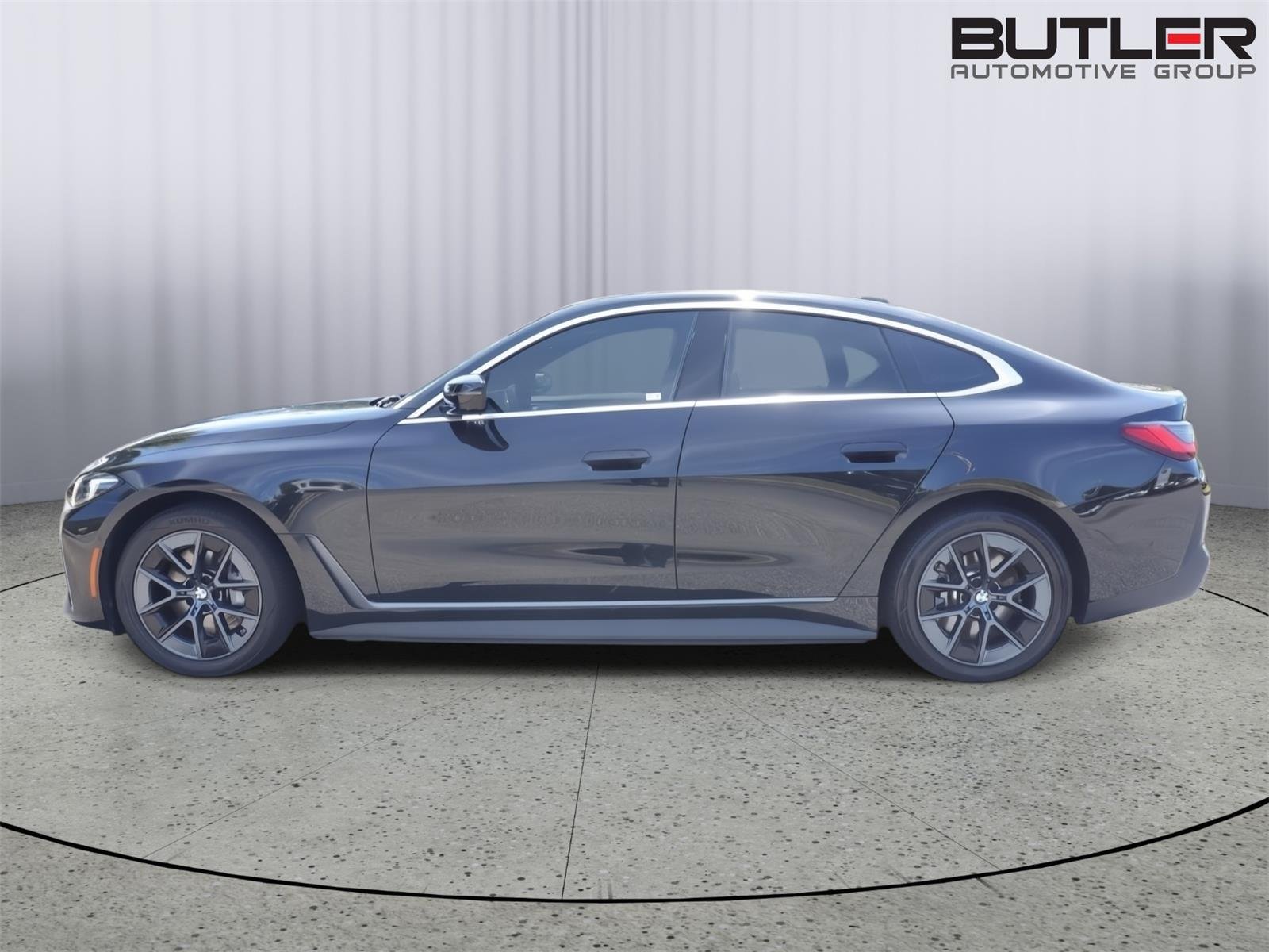 Used 2025 Black Sapphire Metallic BMW eDrive40 image 4