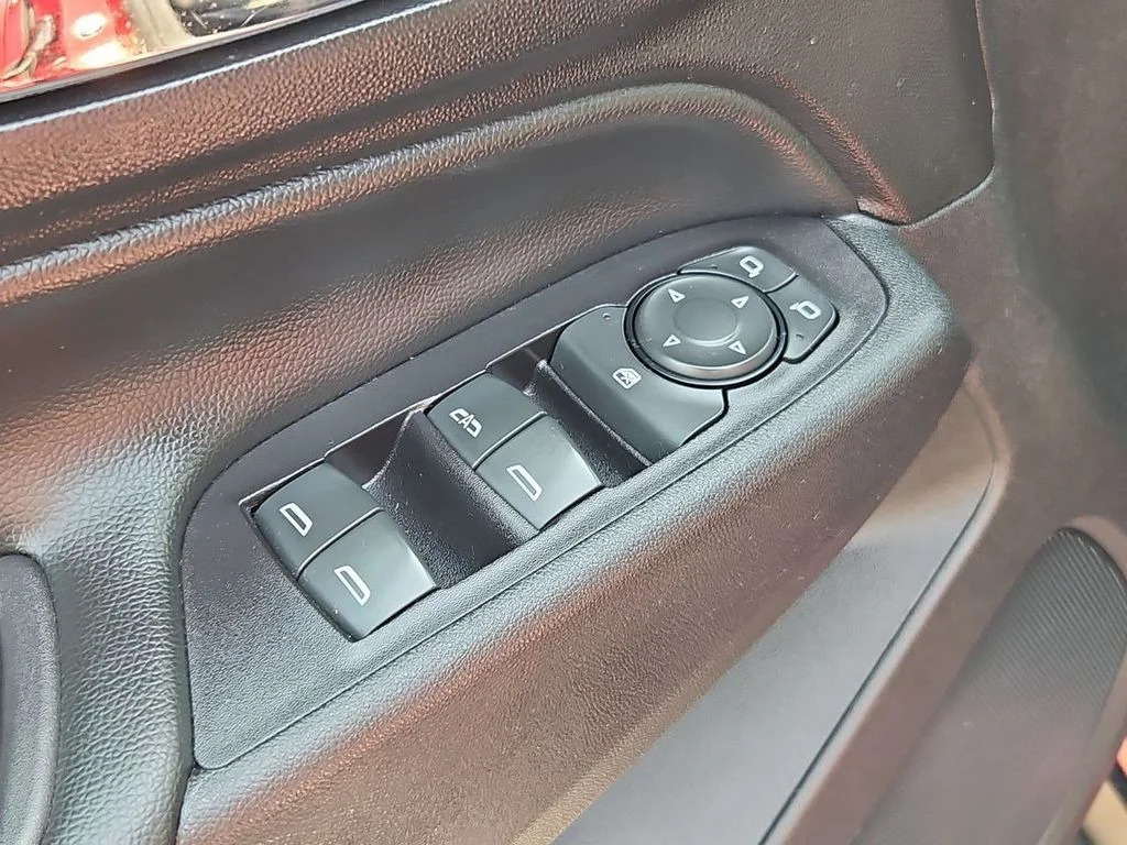 Used 2019 Cajun Red Tintcoat Chevrolet LT image 10