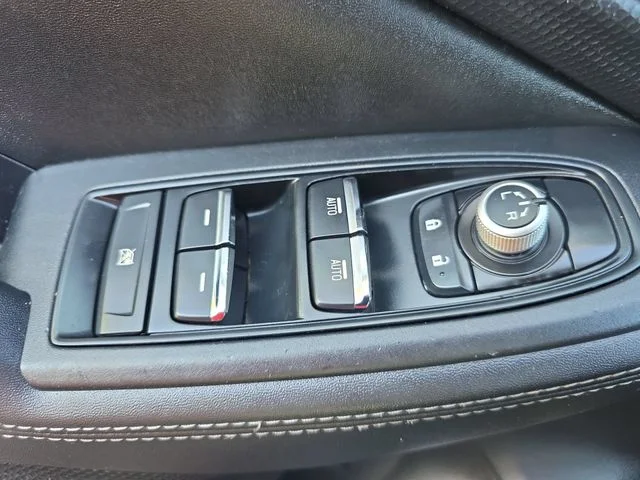 Used 2019 Silver Subaru Touring image 29