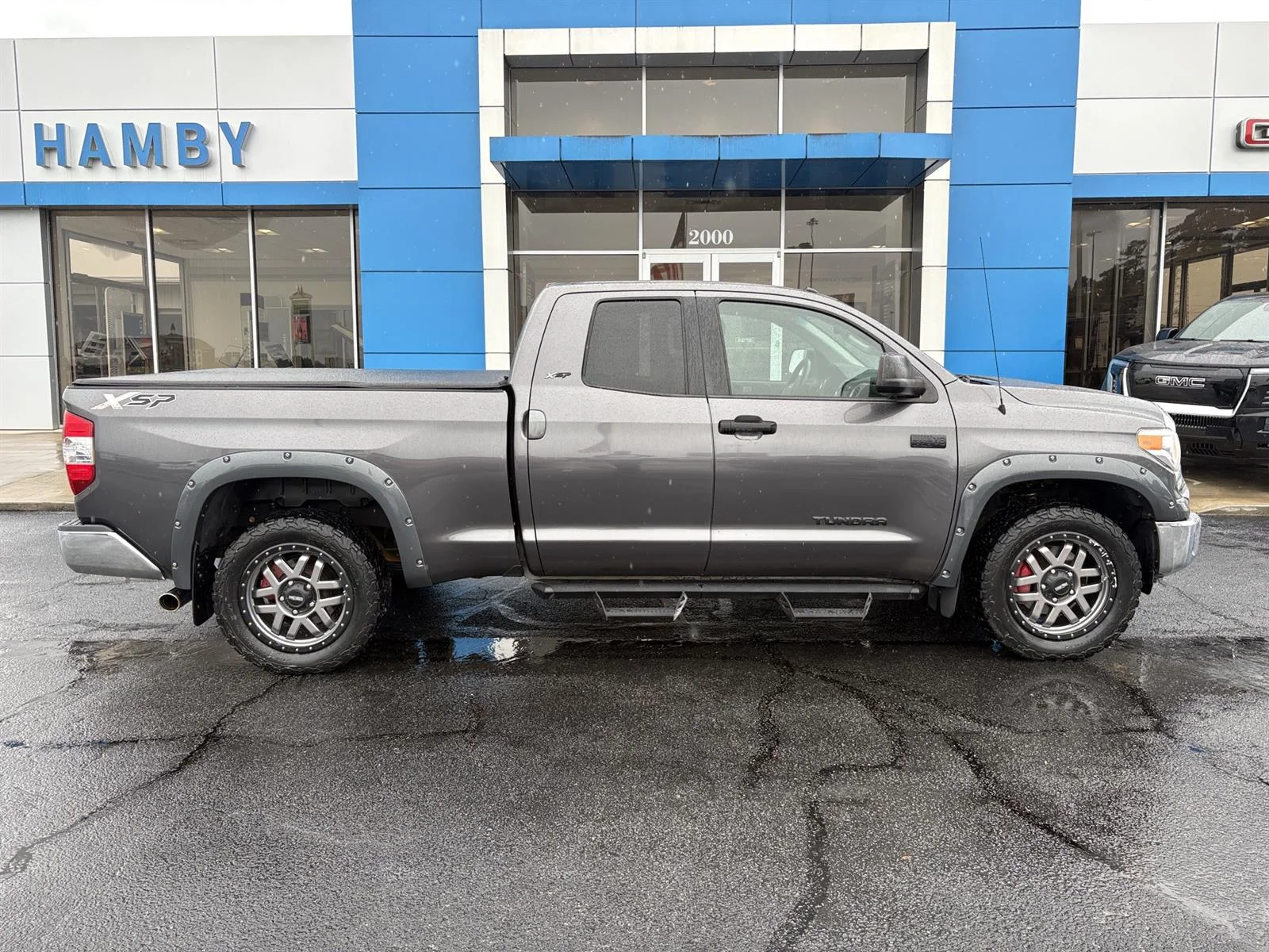 Used 2017 Gray Toyota SR5 5.7L V8 image 3