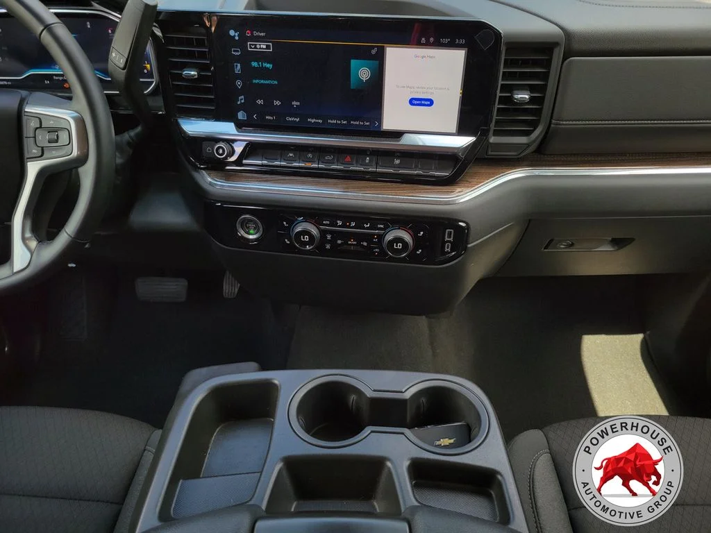Used 2023 White Chevrolet LT image 19