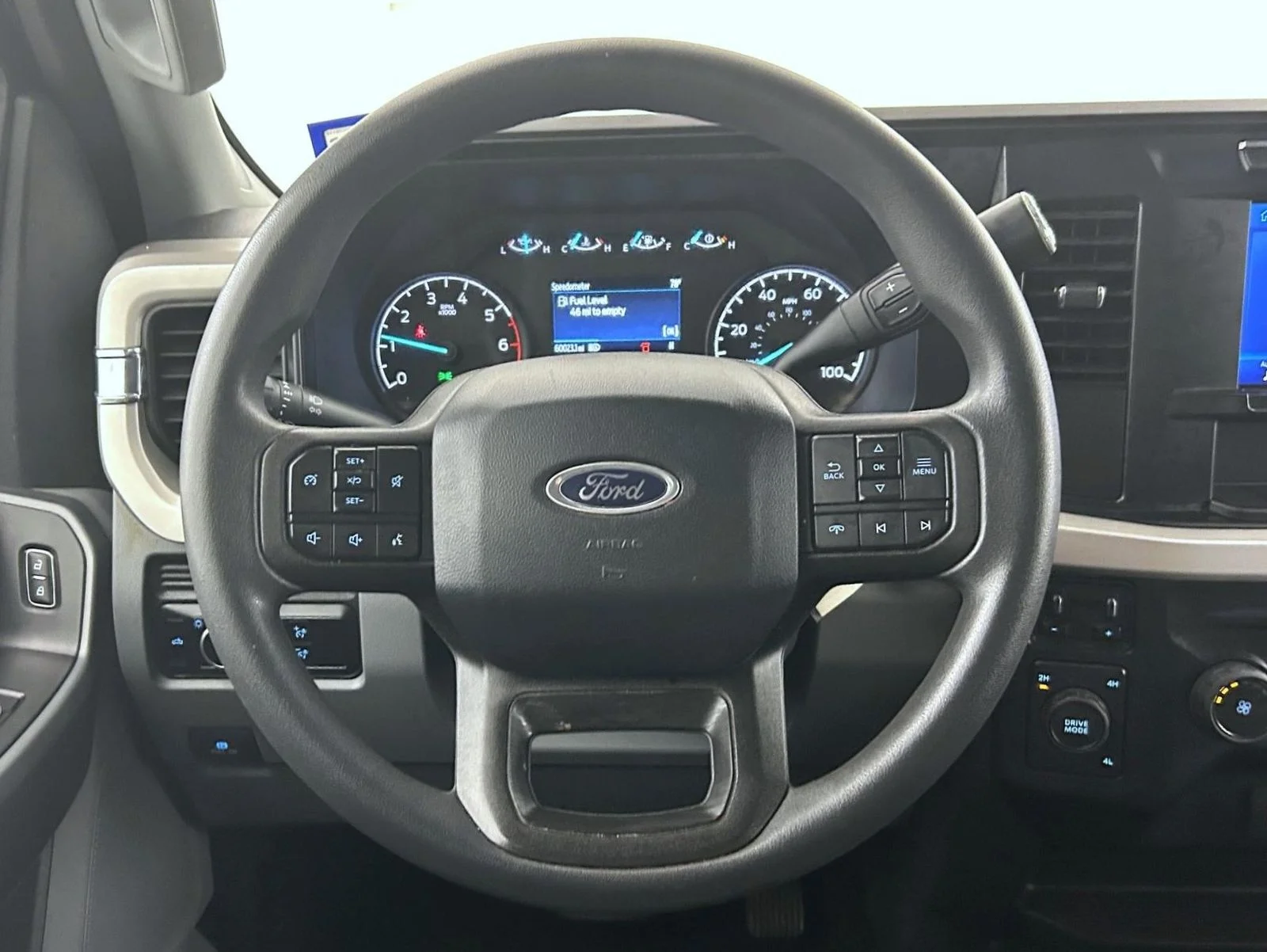 Used 2024 Gray Ford XLT image 11