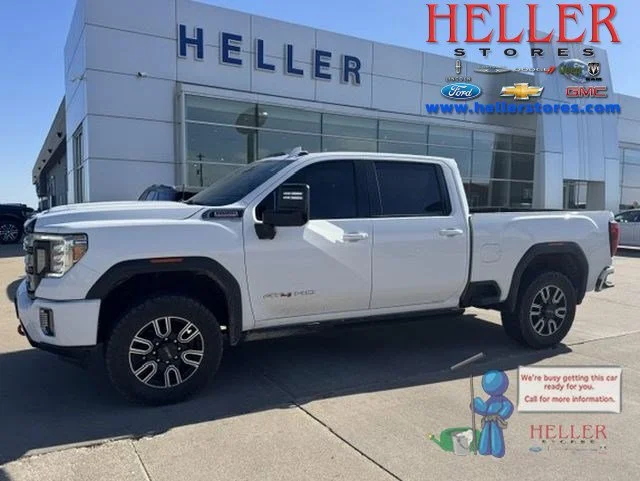 2023 GMC Sierra 4WD Crew Cab Standard Box AT4's photo