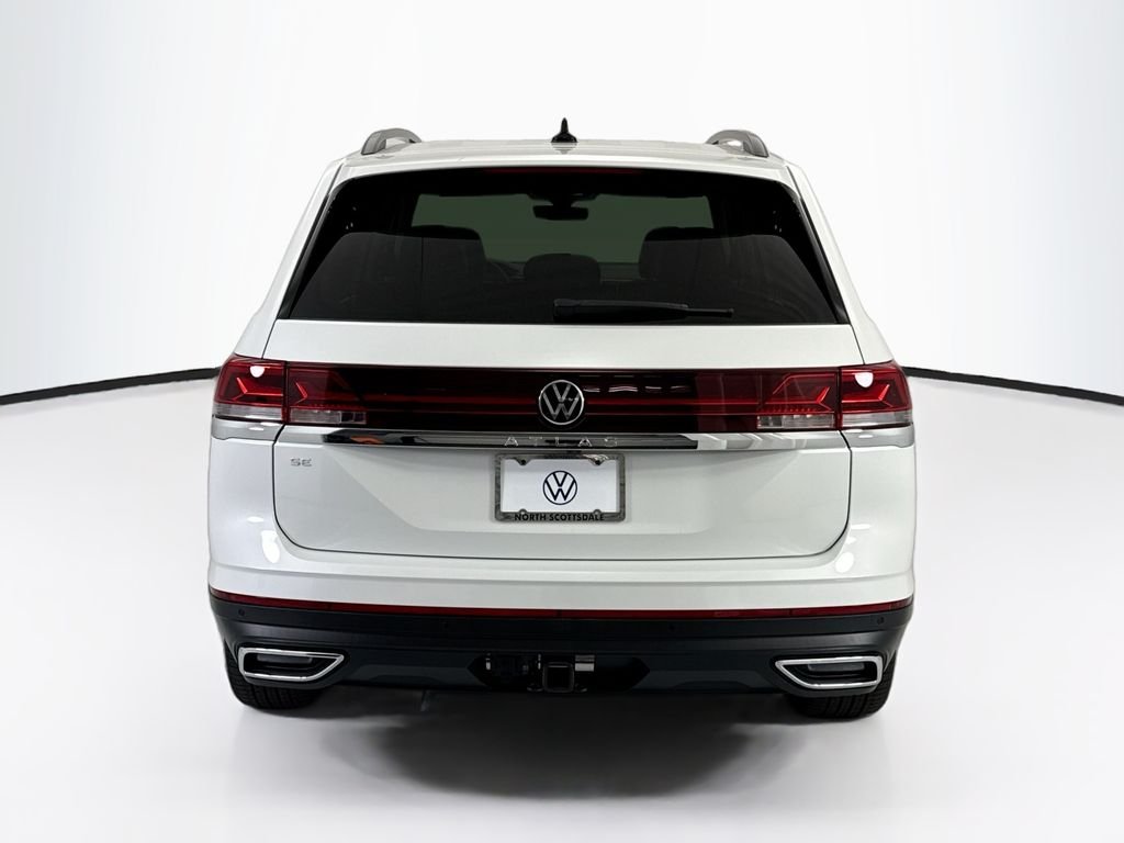 New 2026 Opal White Pearl Volkswagen SE w/Technology image 6