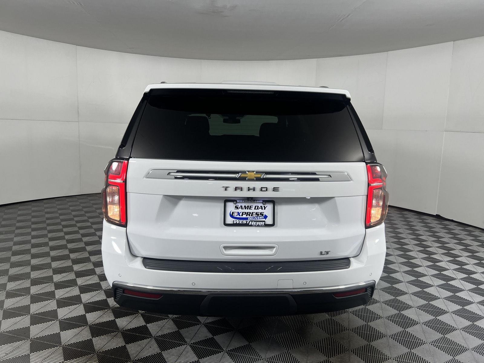 Used 2022 Summit White Chevrolet LT image 2