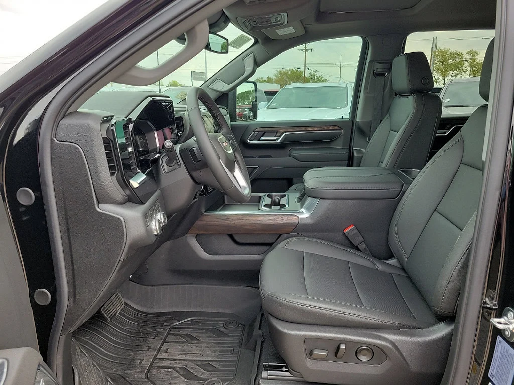 2026 GMC Sierra 2500HD SLT - Photo 19