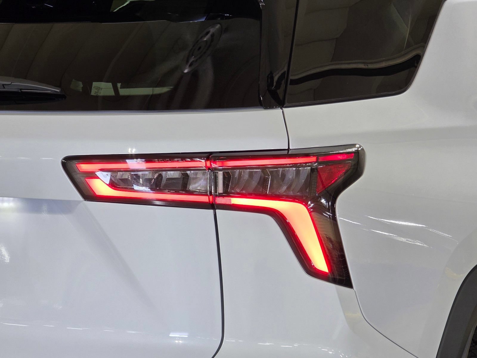 2027 Chevrolet Equinox ACTIV - Photo 12