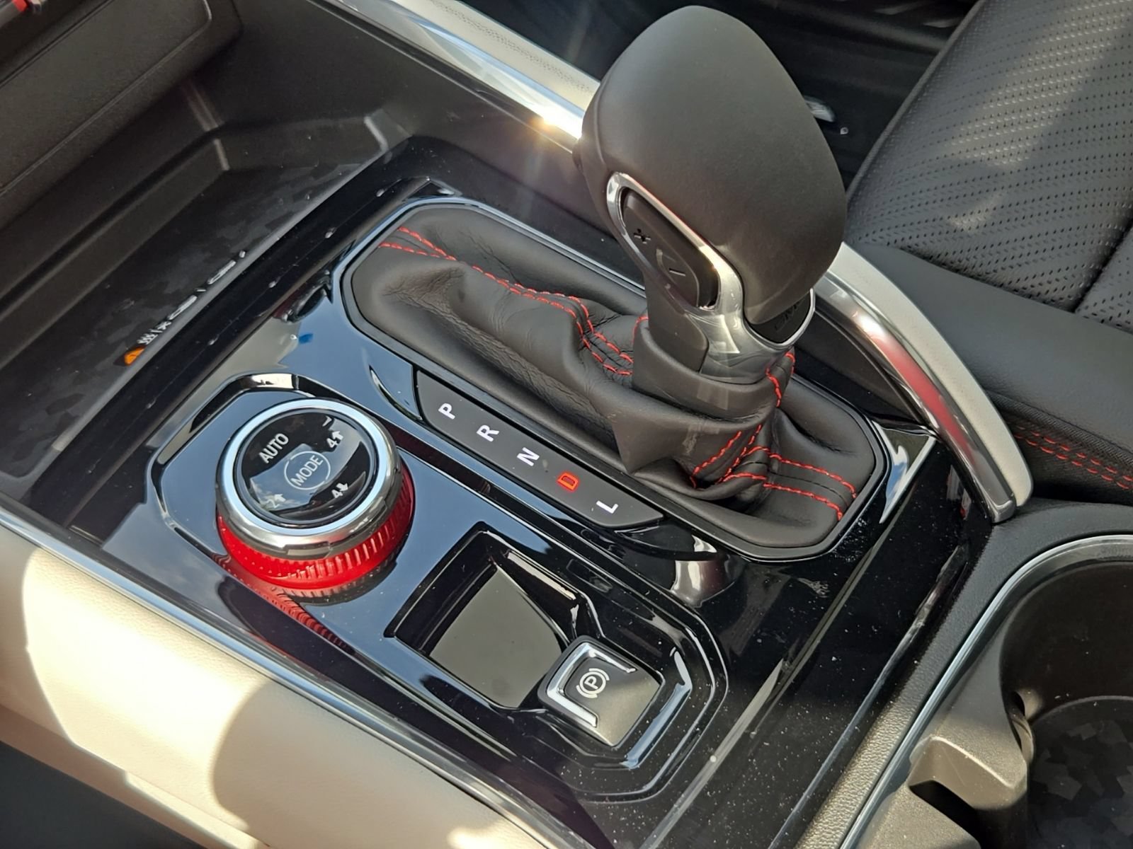 2026 GMC Canyon AT4X - Photo 42