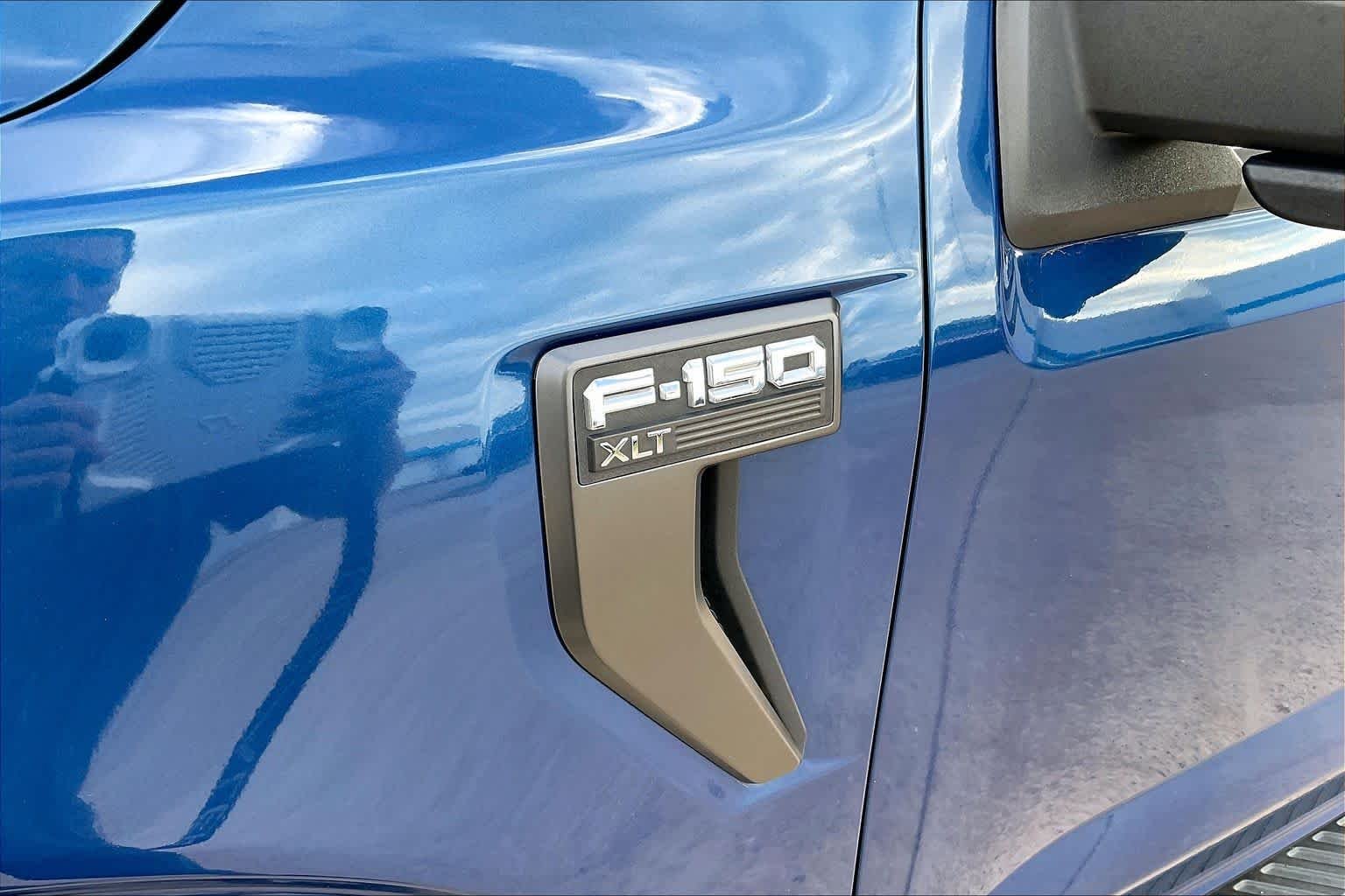 Used 2022 Atlas Blue Metallic Ford XLT image 10