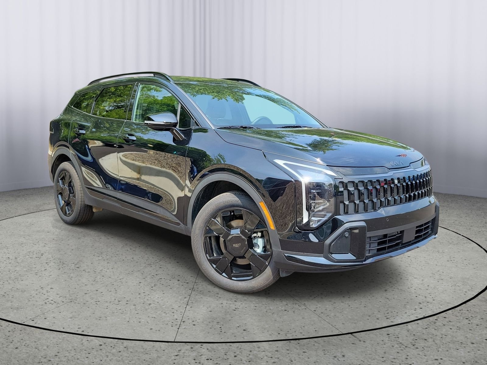 Used 2026 Black Kia X-Line image 1