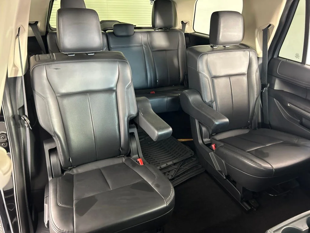 Used 2022 Black Ford XLT image 32
