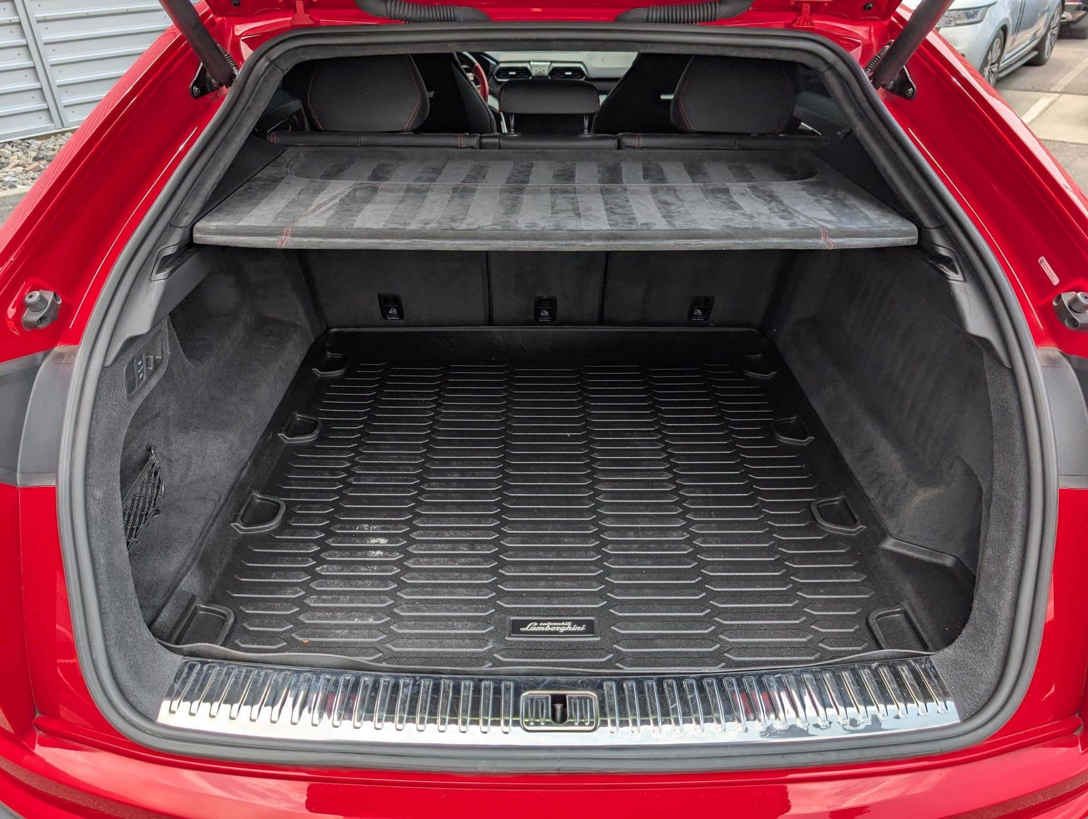 Used 2020 Red Lamborghini Base image 30