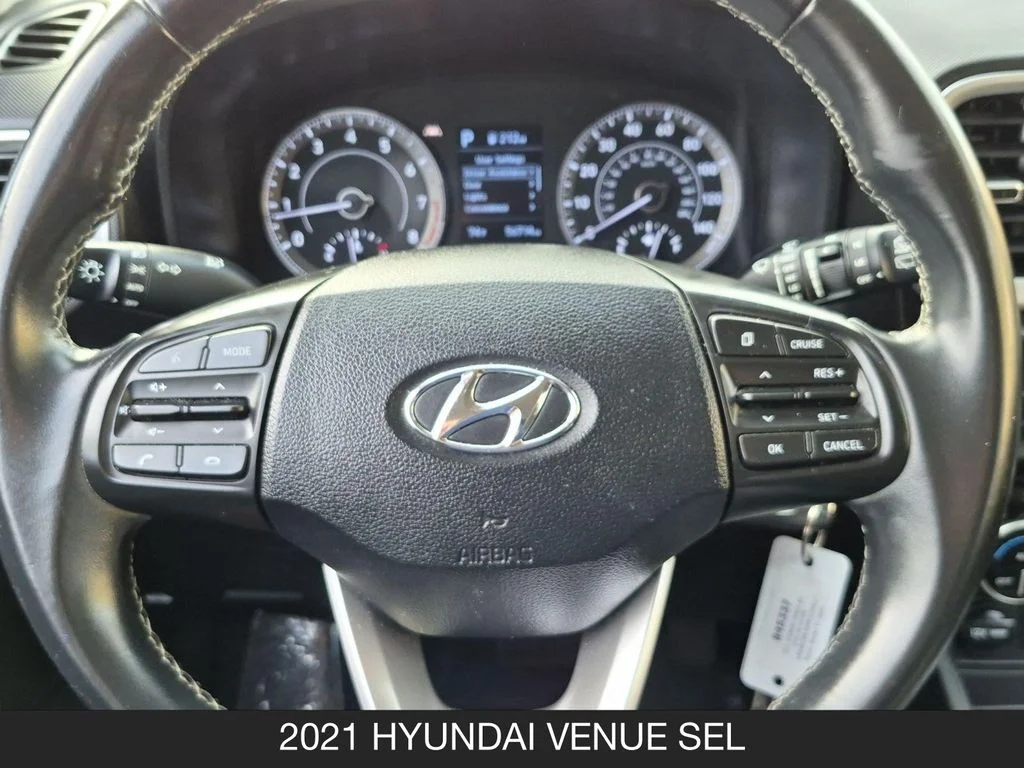 Used 2021 Silver Hyundai SEL image 12